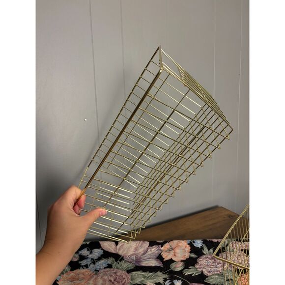 Lot of 3 Gold Tone Wire Baskets - 2 Large & 1 Small - Picture 6 of 9